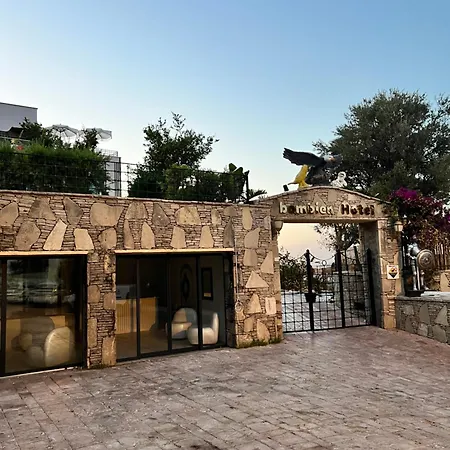 מלון Bombien Luxury