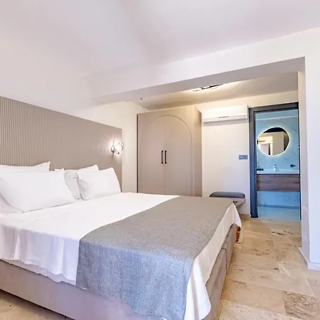 Отель Bombien Luxury 4*
