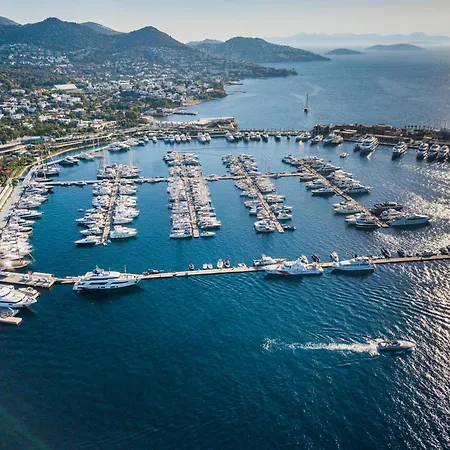 Hotel Bombien Luxury 4*