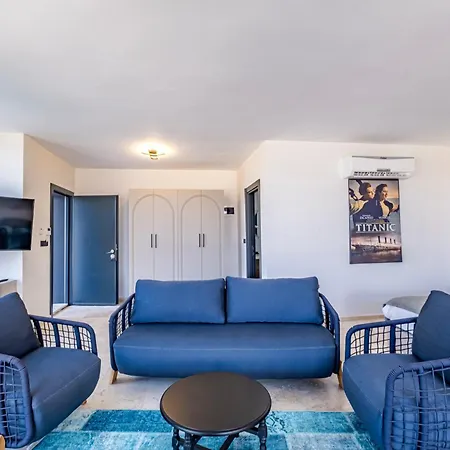 Bombien Luxury Hotel