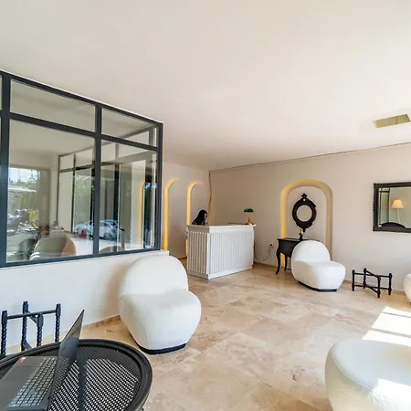 Bombien Luxury Отель