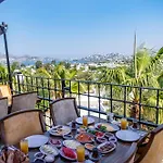 Bombien Luxury 4* 博德鲁姆