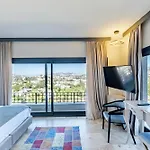 Bombien Luxury