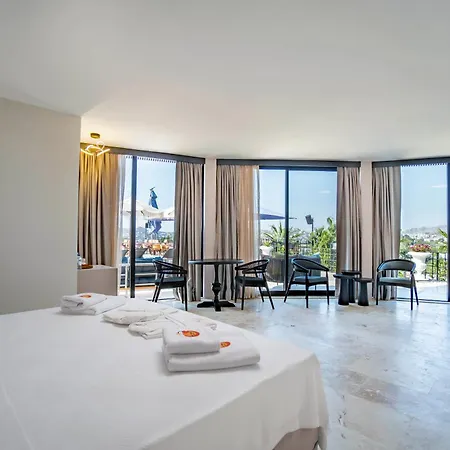 Bombien Luxury Hotel