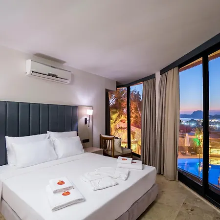 Hotel Bombien Luxury 4*
