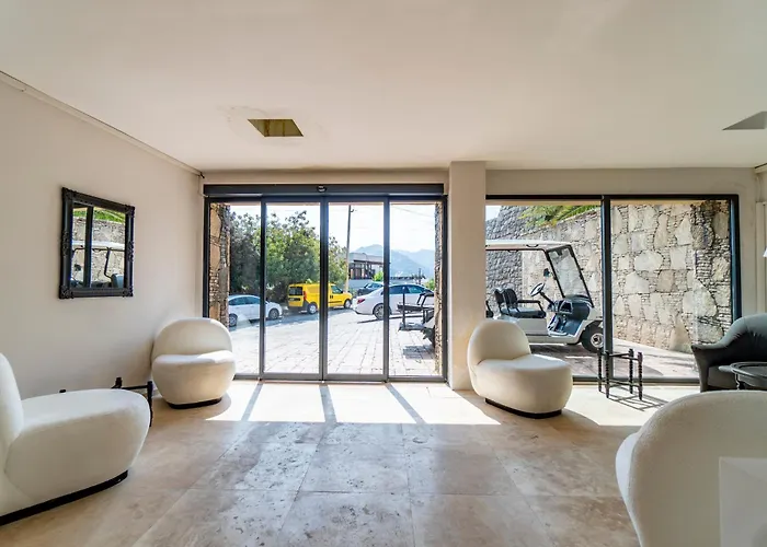 Bombien Luxury Ξενοδοχείο 4*