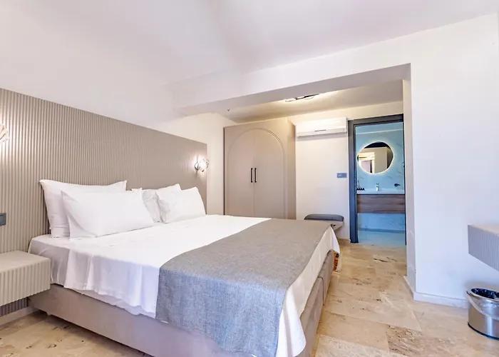 Ξενοδοχείο Bombien Luxury 4*